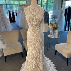 Wilderly Marlowe wedding dress